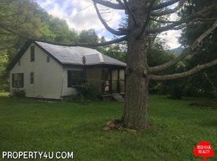 3132 Stamping Creek Rd, Hillsboro, WV 24946