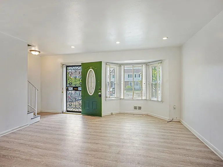 3019 Sunset Ln — Photo 3