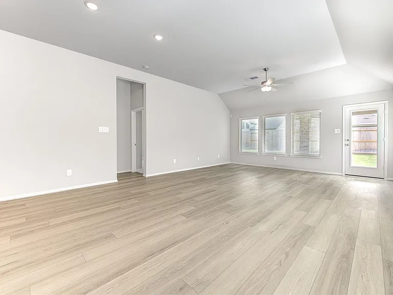 9515 Sierra Crest Ln — Photo 27