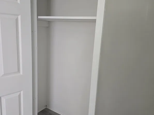 3421 Shanks Ln, Louisville, KY