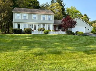 74 Sanford St, East Longmeadow, MA 01028