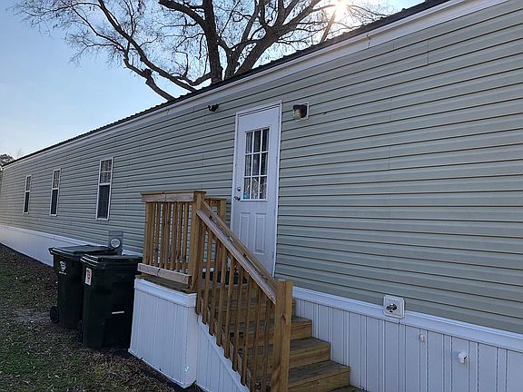4th image of 180 Shenandoah Ln