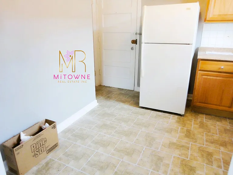 2400 W Farragut Ave #3A — Photo 3