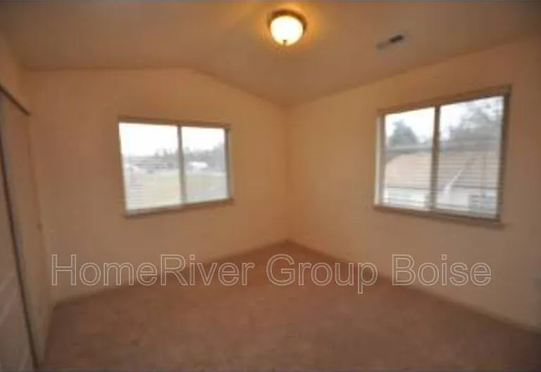 2296 W Kootenai St #101 — Photo 4