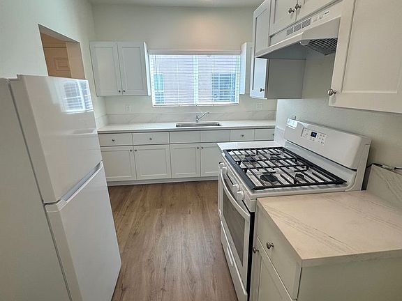 5th image of 344-350 N Ventura Ave #4