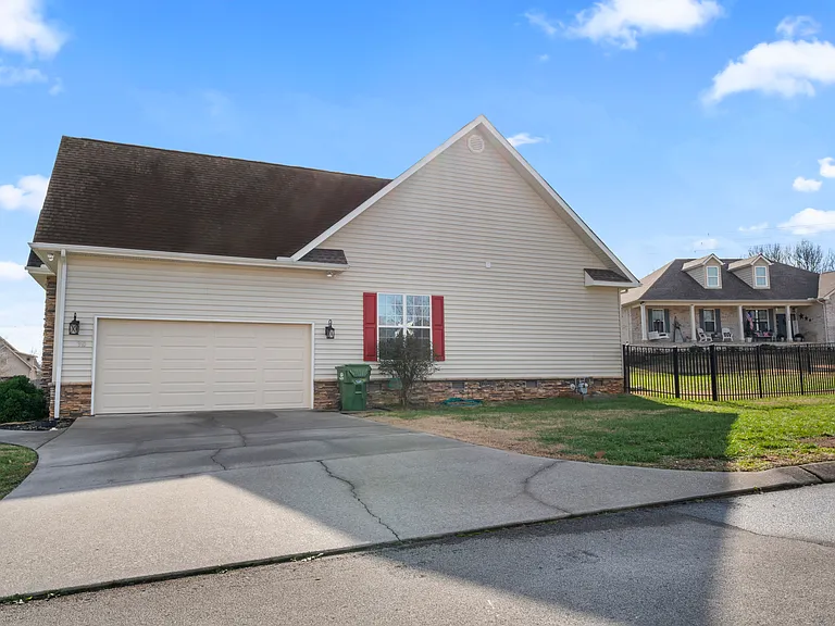 310 Cranfield Dr — Photo 18