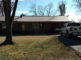 814 W 5th St, Imboden, AR 72434