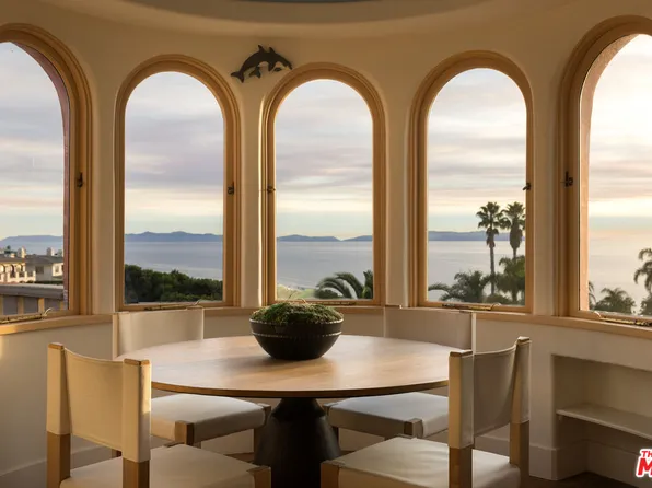 93 Laurel Dr, Rancho Palos Verdes, CA 90275