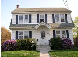 236 Middle Tpke E, Manchester, CT 06040