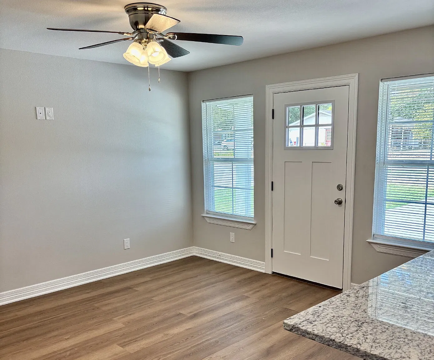 404 Lake Lamond Rd — Photo 3