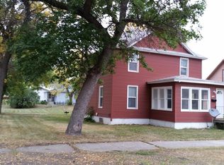 762 3rd St NW, Valley City, ND 58072