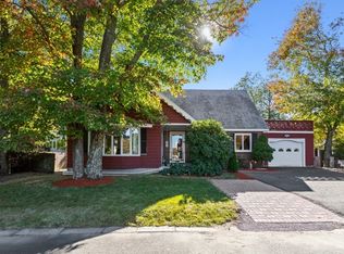 3 Reservoir Ave, Saugus, MA 01906