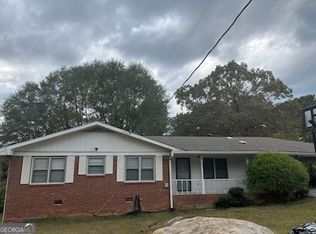 2502 Lake Capri Rd NW, Conyers, GA 30012