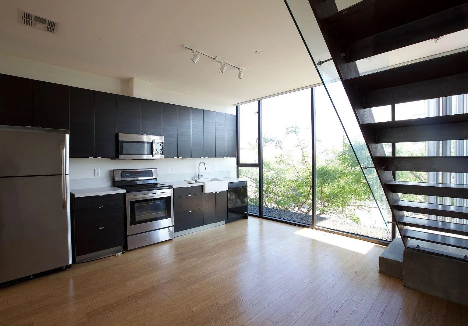 3000 Upas St — Photo 2