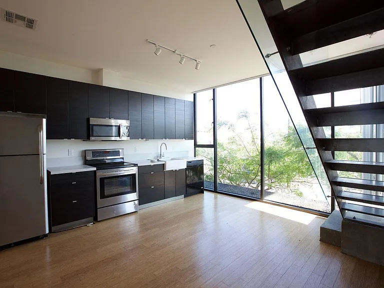 3000 Upas St — Photo 2
