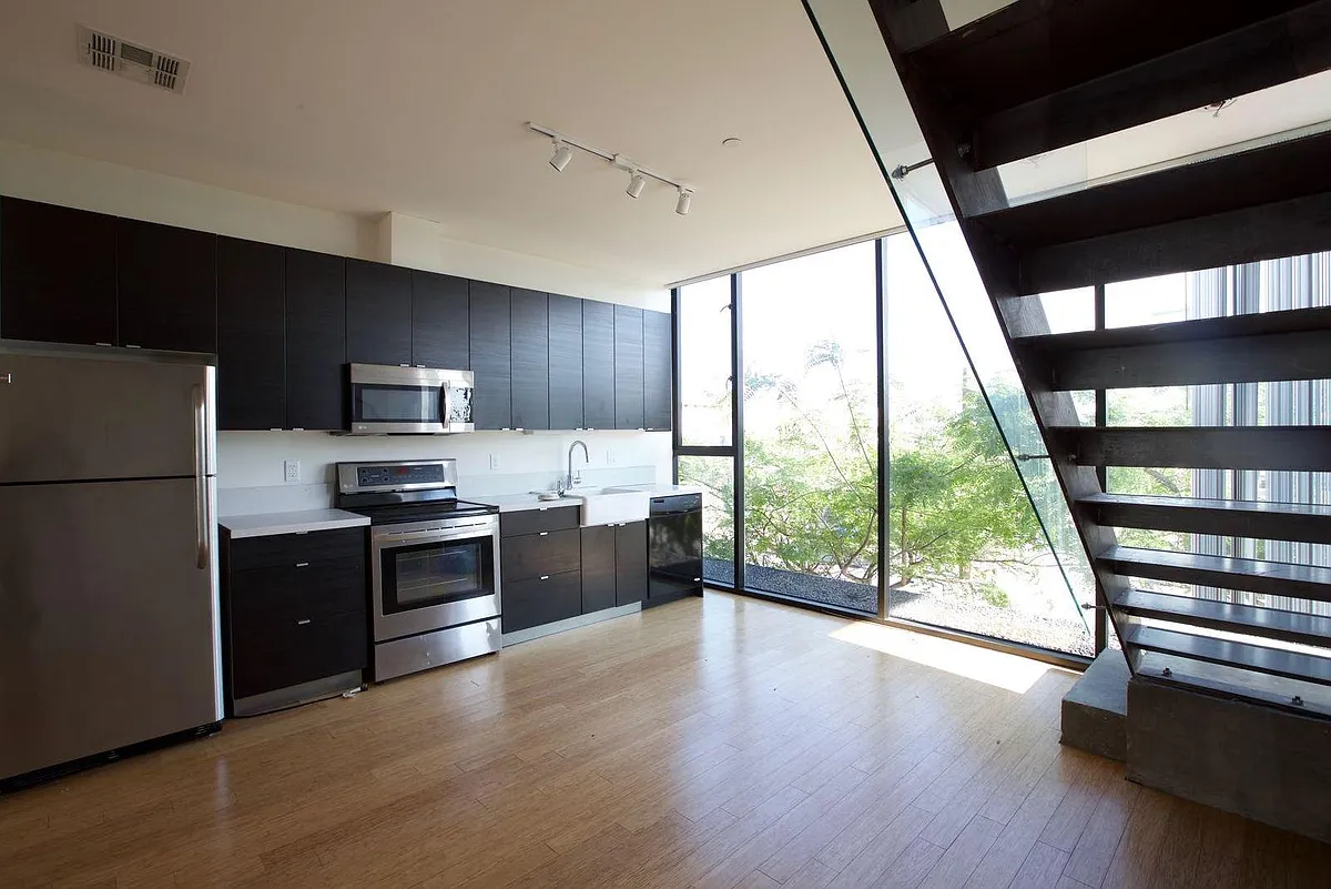 Building Photo - 3000 Upas St