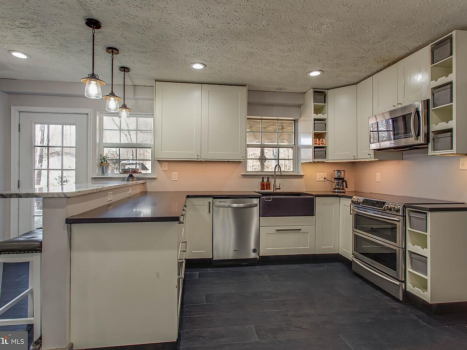 8992 Hillary Ct, La Plata, MD 20646 Zillow