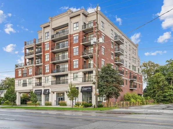 34 Plains Rd E #408, Burlington, ON L7T 0B9