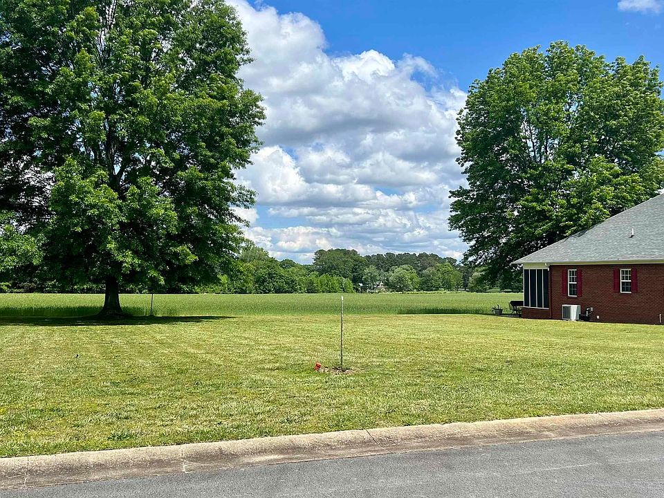 2nd image of 18 Village Ln
