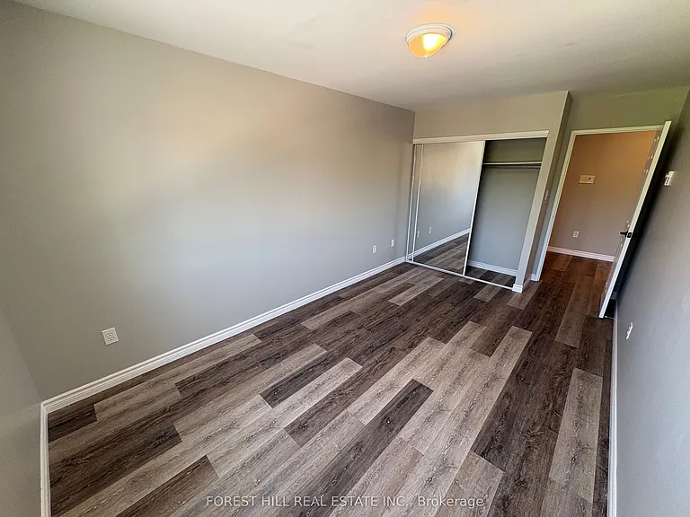 130 King St E #4 — Photo 9
