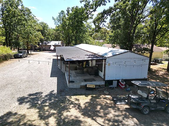 2nd image of 429313 E 1150th Rd