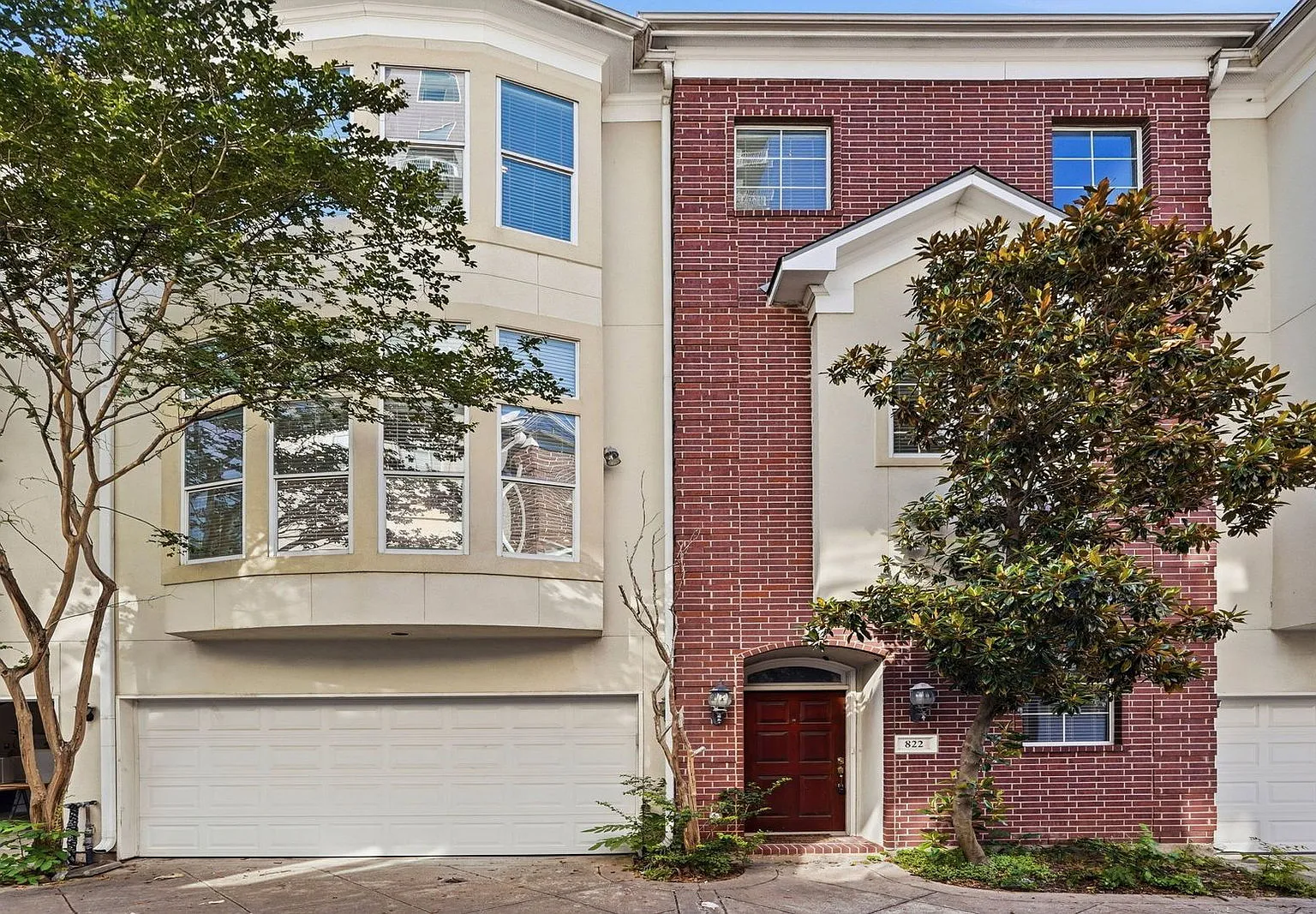 3 bed, 3.5 bath, 2507 sqft, $2,850 — Photo 1