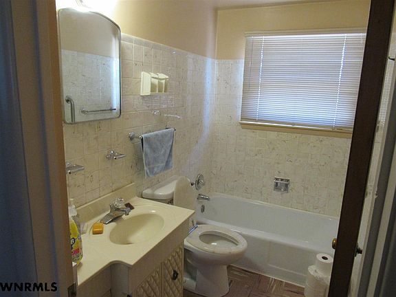 4th image of 1206 Schmid Dr