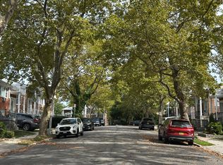 1843 Clintonville St FLOOR 2, Whitestone, NY 11357
