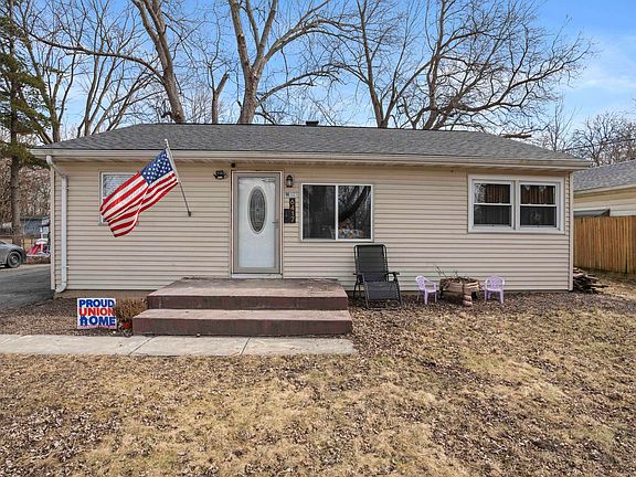 3rd image of 6417 Kentucky Pl