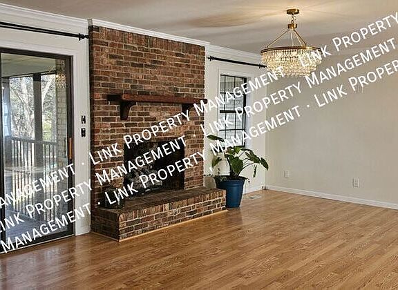 4th image of 9328 Berkshire Cir