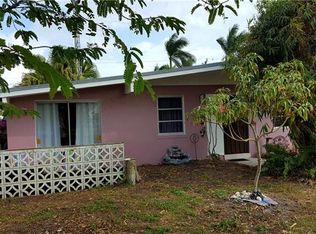 11390 Luanne Ln, Fort Myers, FL 33908