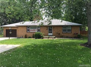 1735 Maple Rd, Williamsville, NY 14221