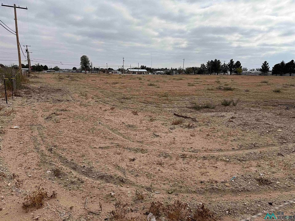 2nd image of 2003 Standpipe Rd