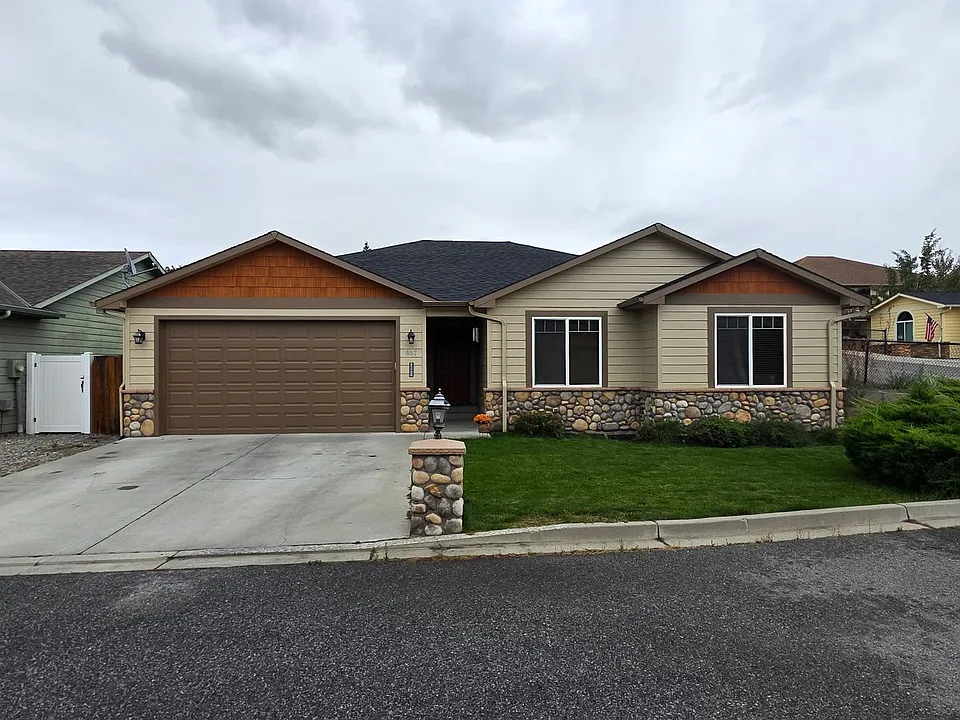 907 Fawn Cir