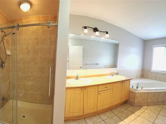 2nd image of 109 Atherton Ave