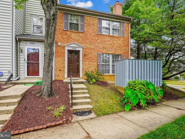 2982 Schubert Dr #16, Silver Spring, MD 20904