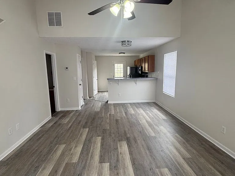 2012-2014 Arlene Dr — Photo 2