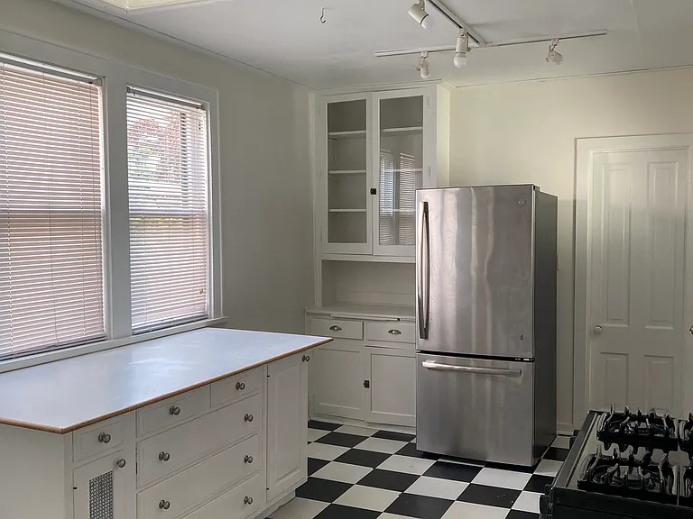 1638 N Marshall St #1 — Photo 9