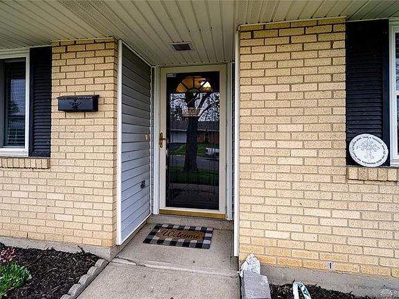 3rd image of 7324 Charnwood Dr