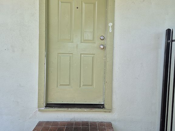 2nd image of 2926 Del Paso Blvd #1