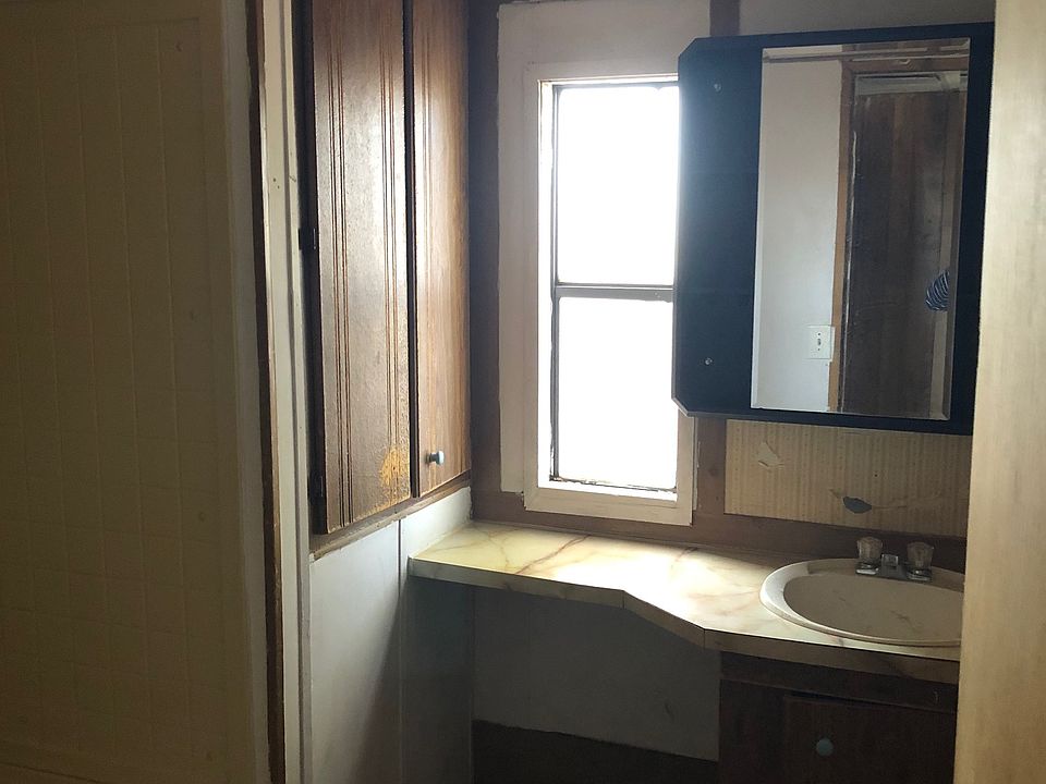 2nd image of 480 Frank Arrowood Rd