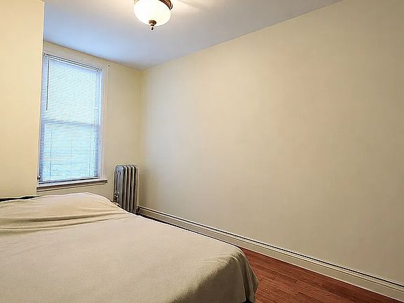 3rd image of 66-14 Fresh Pond Rd #2R
