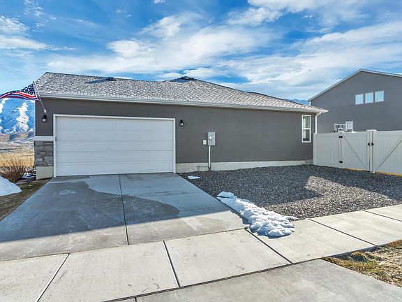 Extra parking on gravel