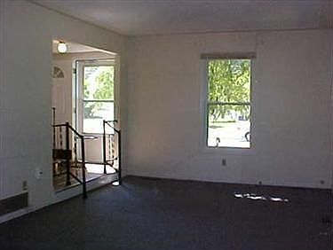 3rd image of 4319 Forest Hill Dr