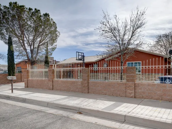 7508 Gwin Rd SW, Albuquerque, NM 87121