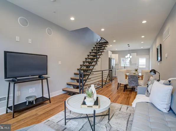 2047 McClellan St, Philadelphia, PA 19145