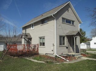 808 Farnham St, Columbus, WI 53925