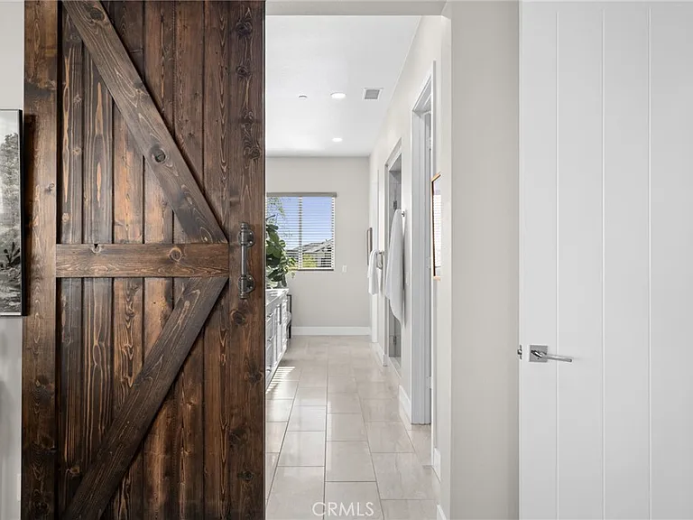 217 Cultivate — Photo 20