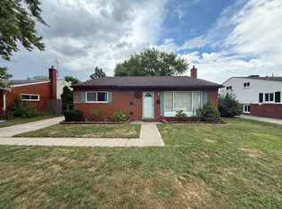 24812 Panama Ave, Warren, MI 48091