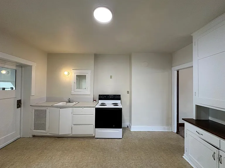 812 State St — Photo 20